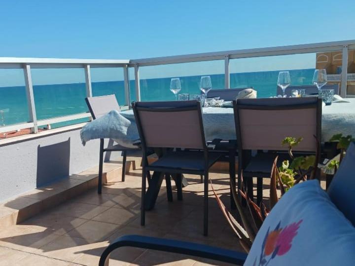 Apartamento Precioso Atico Frente Al Mar Reformado 2025 Peñíscola Exterior foto